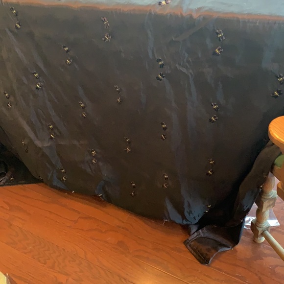 Bumblebee Shower Curtain - Picture 5 of 5